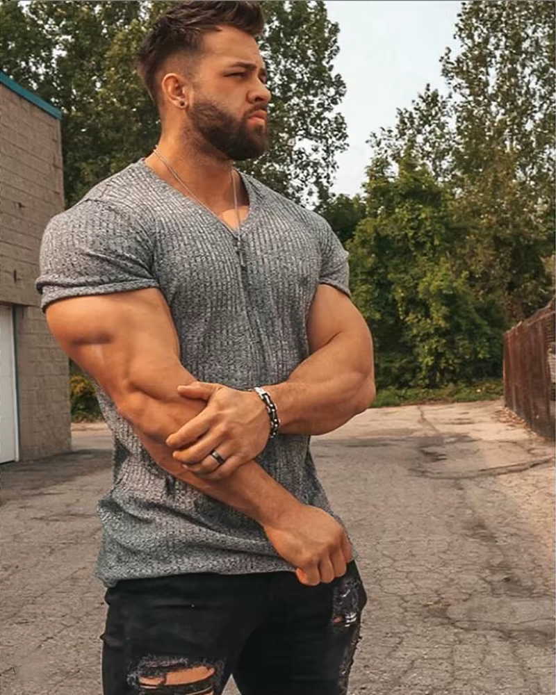 Hommes col en V à manches courtes T-shirt Fitness coupe ajustée bandes de sport
