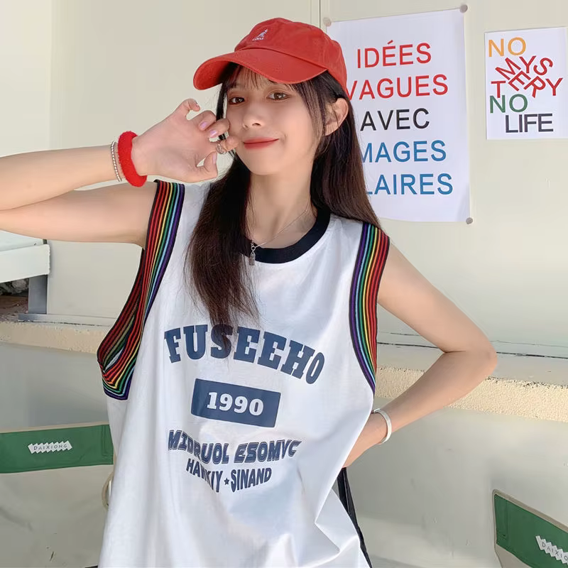T-shirt graphique à manches courtes pour femmes