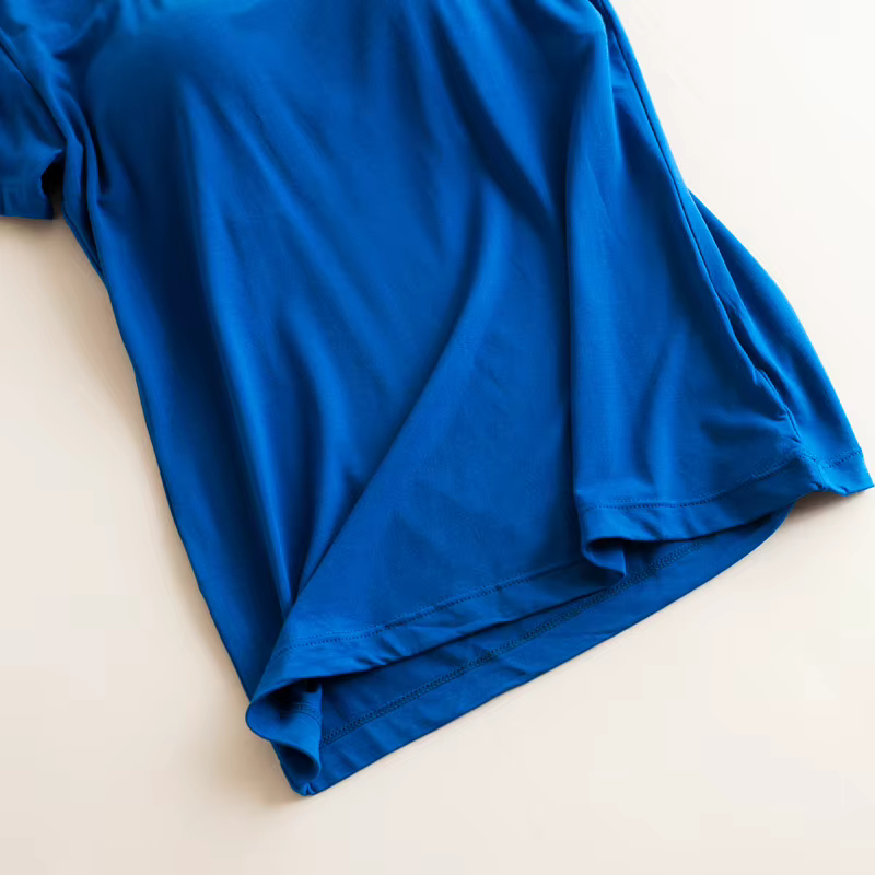 T-shirt à manches courtes pour femmes