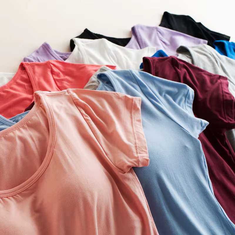 T-shirt à manches courtes pour femmes
