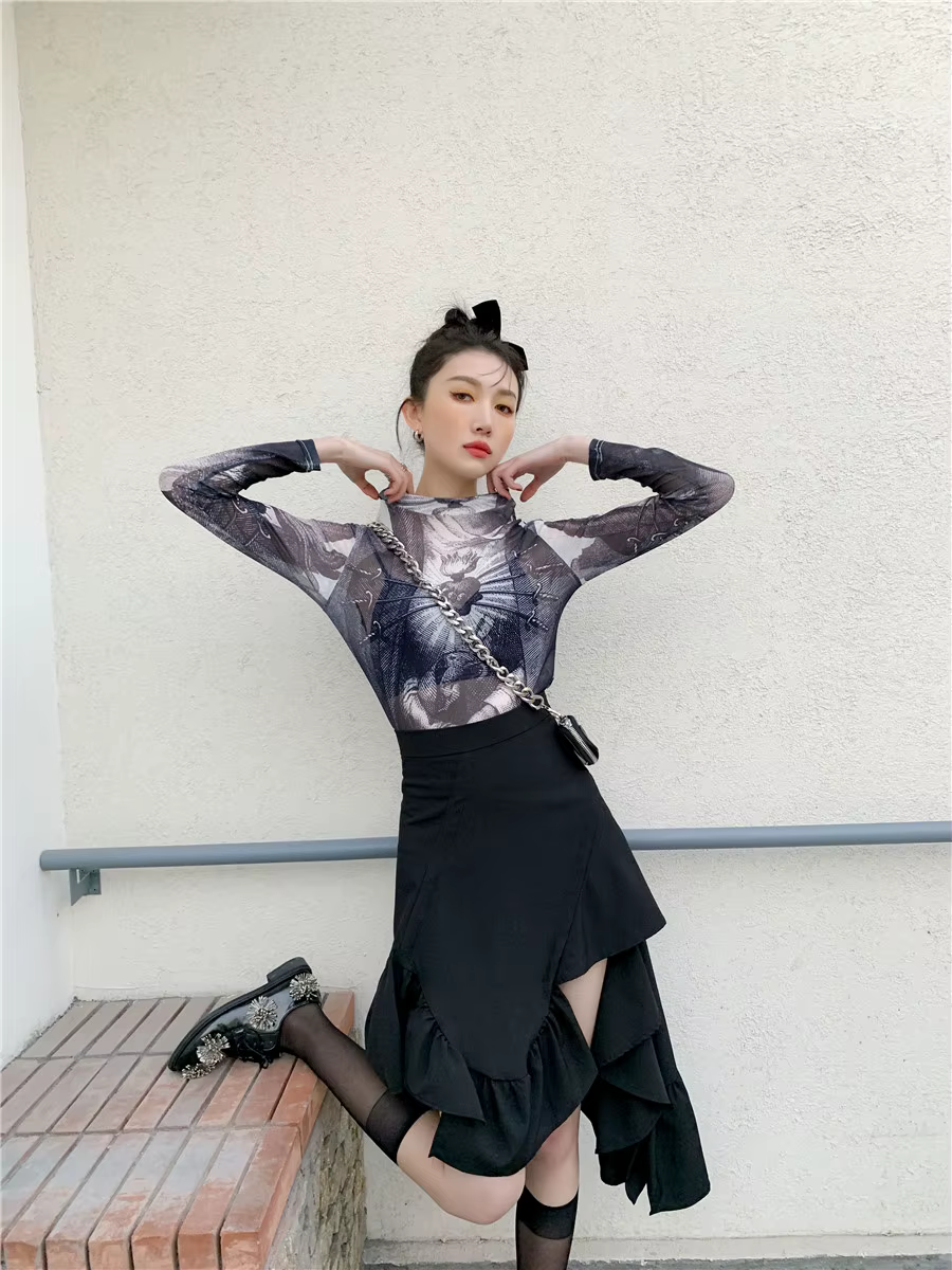CHEERART Goth maille haut femmes tendance mode graphique t-shirts à manches longues col roulé voir à travers