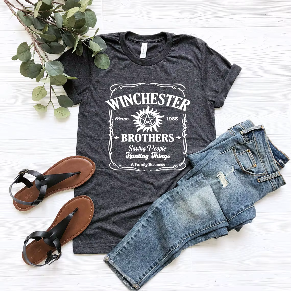 T-shirt inspiré de la série télévisée Winchester Brothers, chemise naturelle, chemises esthétiques vintage, cadeau GérGift, Sam et ROM