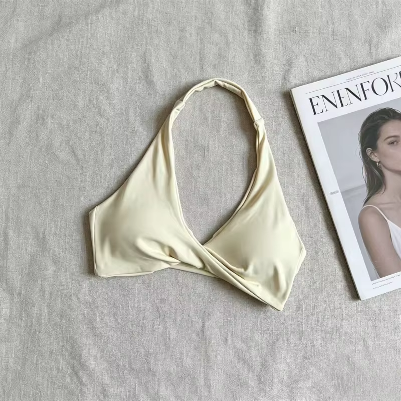 Soutien-gorge de sport Halter Twist Front pour femme