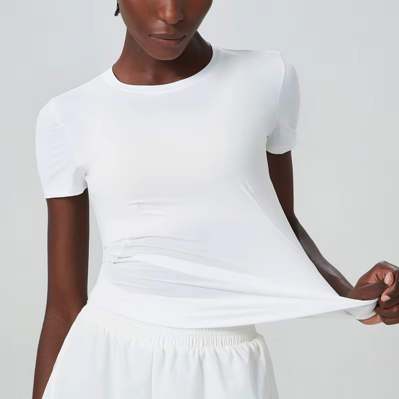 T-shirt de yoga à manches courtes pour femme