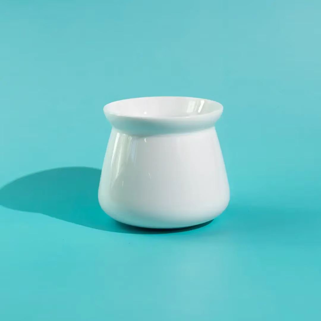 Tasse de dégustation de café percée à la main en porcelaine blanche Ele OREA SENSE appréciation sensorielle