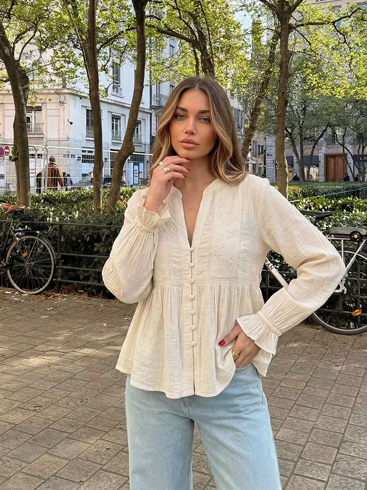 Chemisier beige vintage brodé pour femme HH