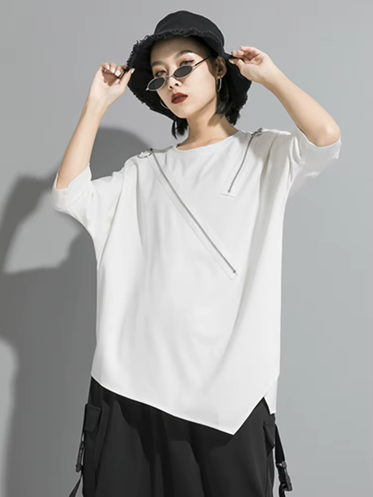 EAM femmes noir asymétrique Sittch grande taille T-shirt nouveau col rond à manches longues mode marée printemps automne 2026 1S185