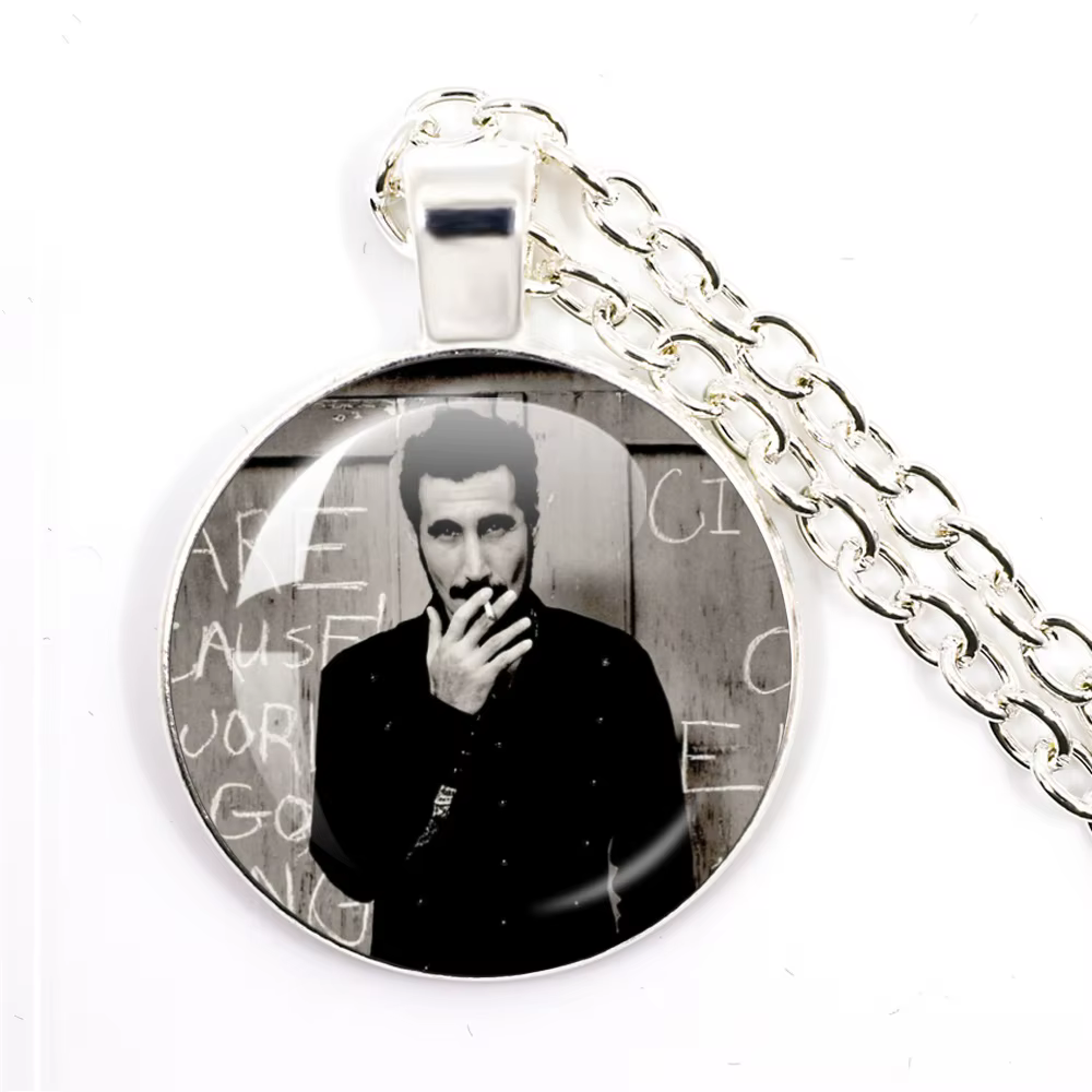 Collier pendentif en verre cabochon avec couverture d'album du groupe de heavy metal System of a Down