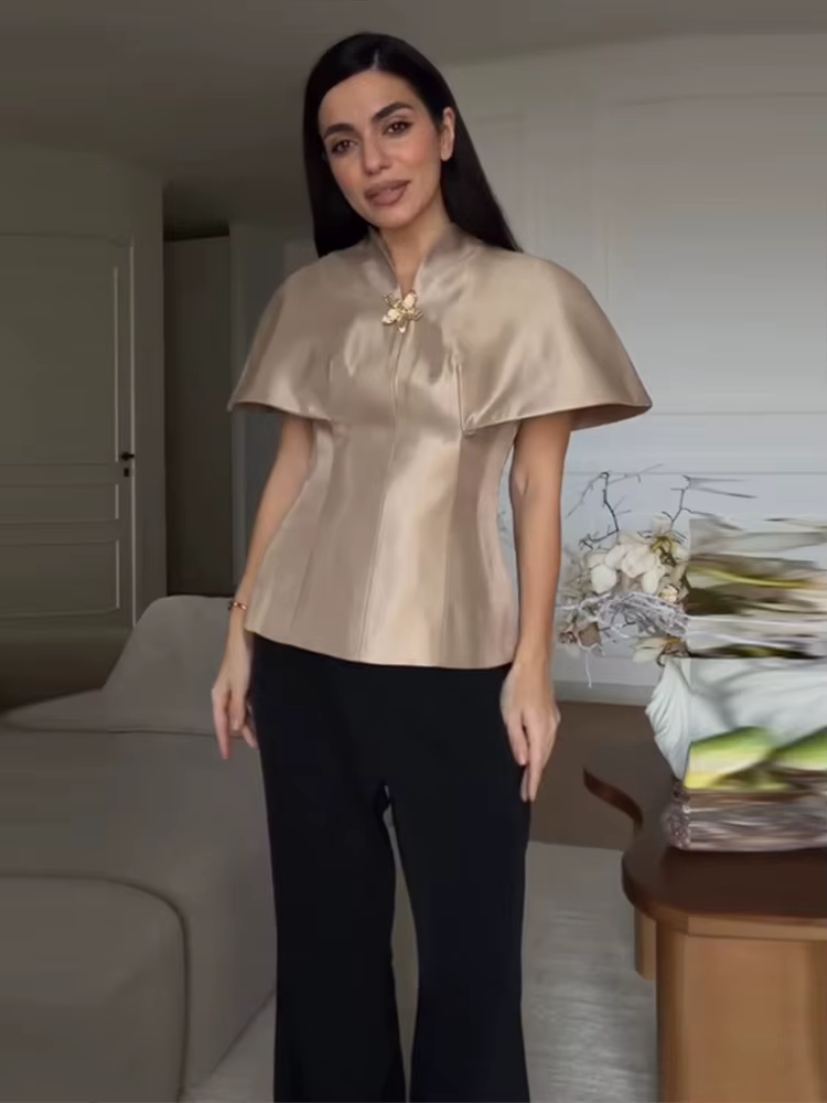 Hauts pour femmes, col en V