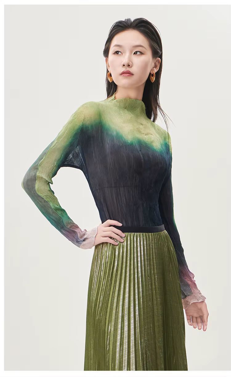 T-shirt plissé léger et transparent à manches longues pour femme