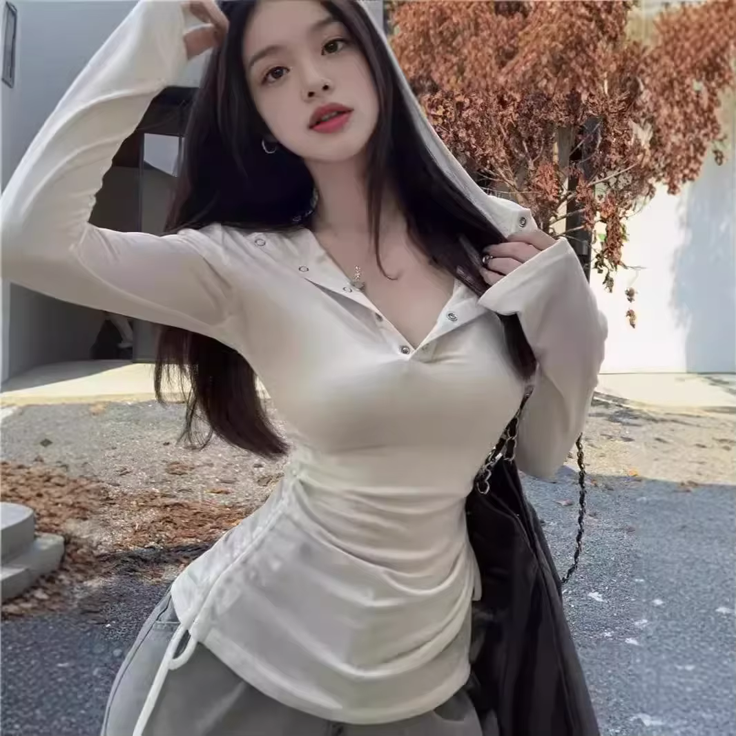 T-shirt à capuche à manches longues MiWhite pour femme