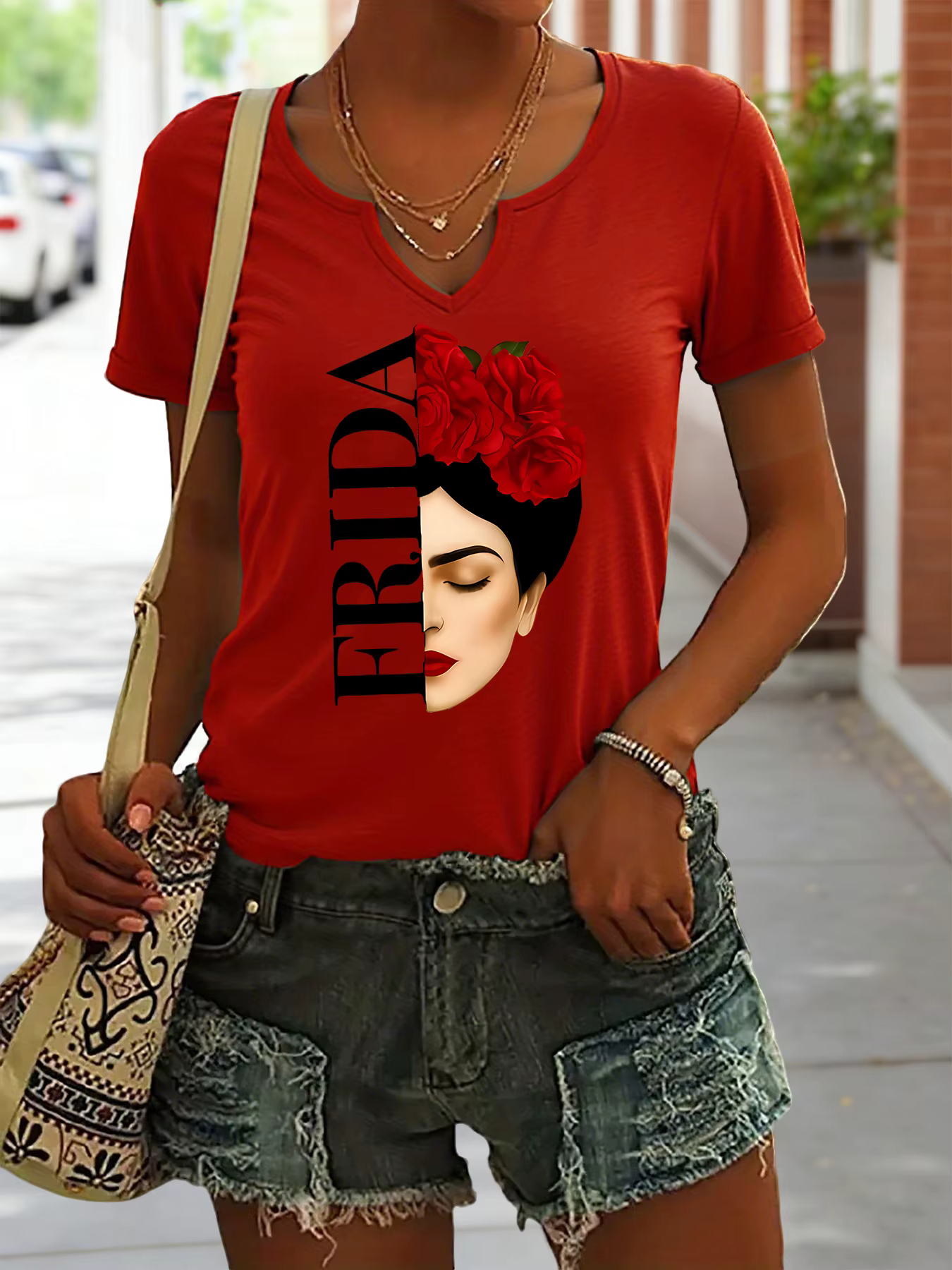 T-shirt d'été à manches courtes et col en v pour femmes