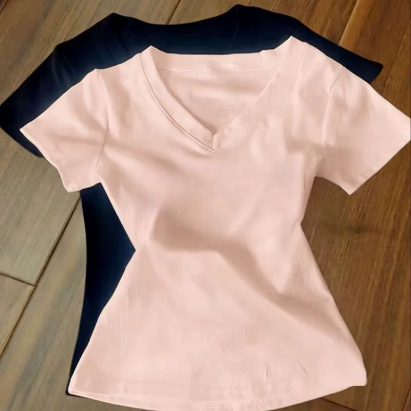 T-shirt moulant en coton à col en V pour femme – Basique d'été uni blanc et noir à manches courtes – Haut décontracté