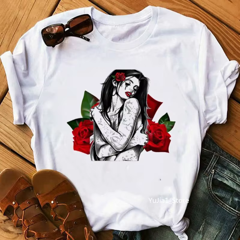 T-shirt avec imprimé de fleurs roses pour femme