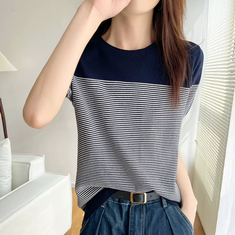 T-shirt rayé à manches courtes pour femmes