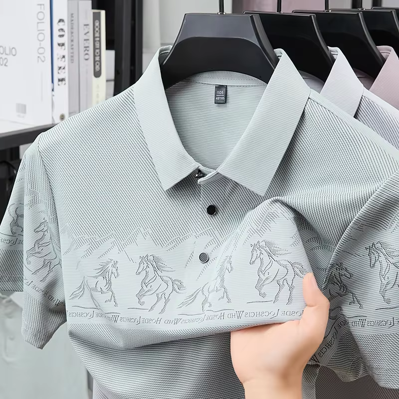 Polo imprimé cheval paysager pour homme