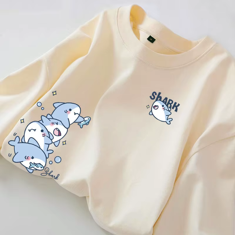 T-shirt à manches courtes d'été