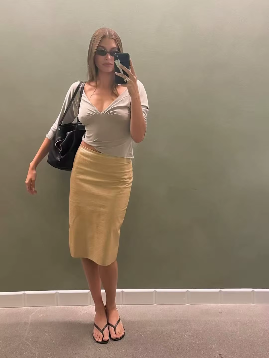 Haut pour femme avec col en V