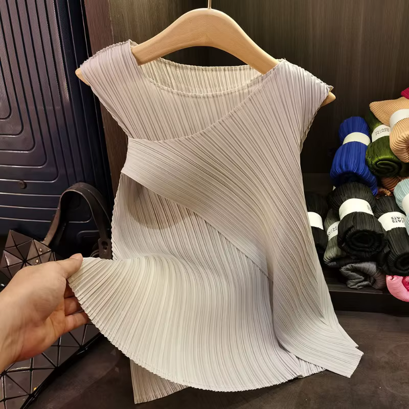 T-shirt sans manches Miyake plissé été nouveau col rond mince polyvalent irrégulier femmes maillot de corps hauts plusieurs façons porter