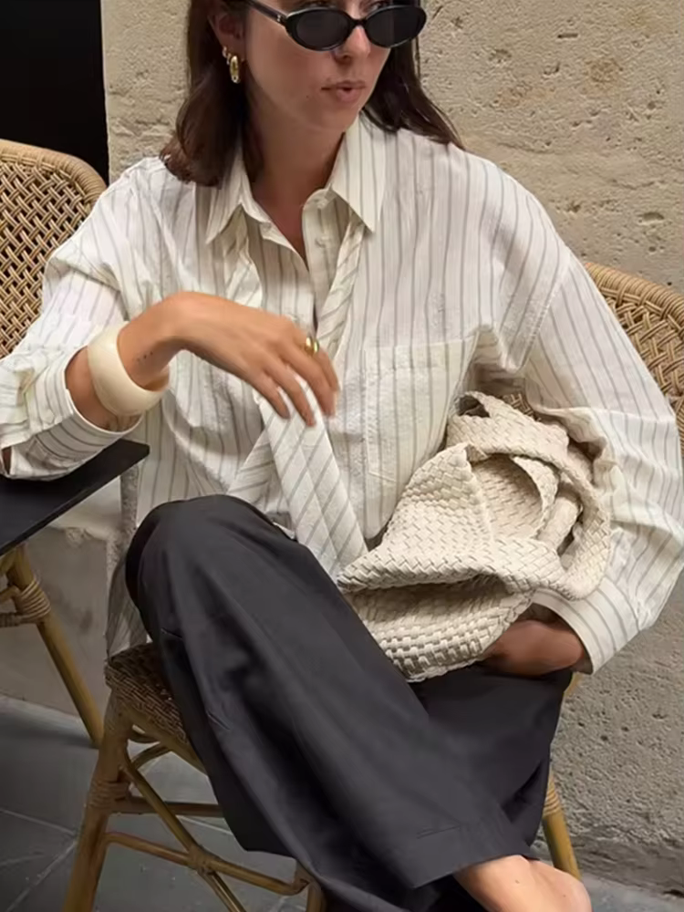 Chemise rayée à cravate pour femme