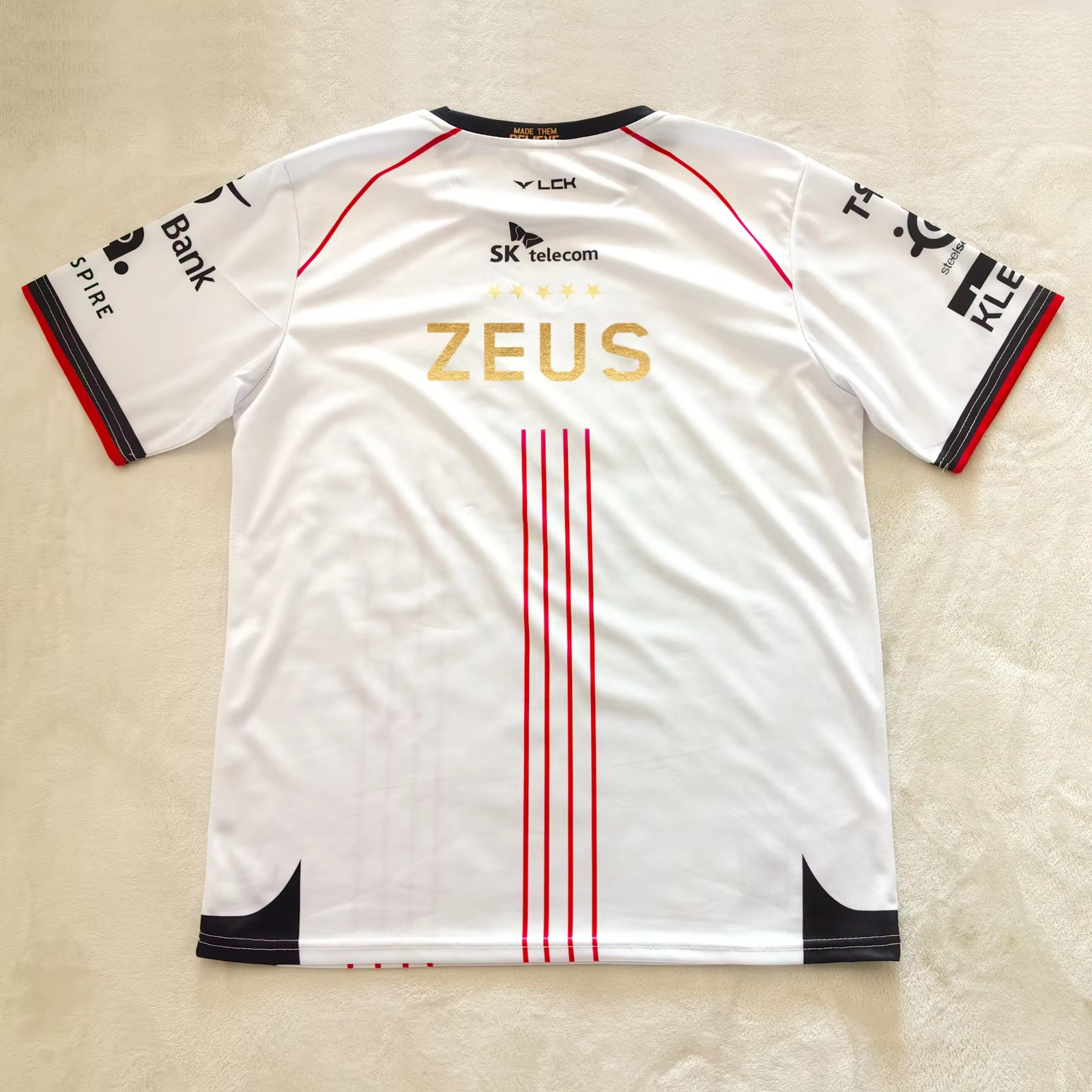 Maillot de l'équipe commémorative cinq étoiles du Championnat T1 2026