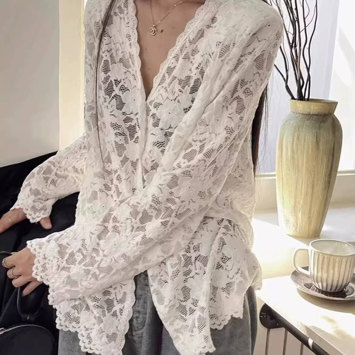 Chemise de protection solaire à manches longues en dentelle