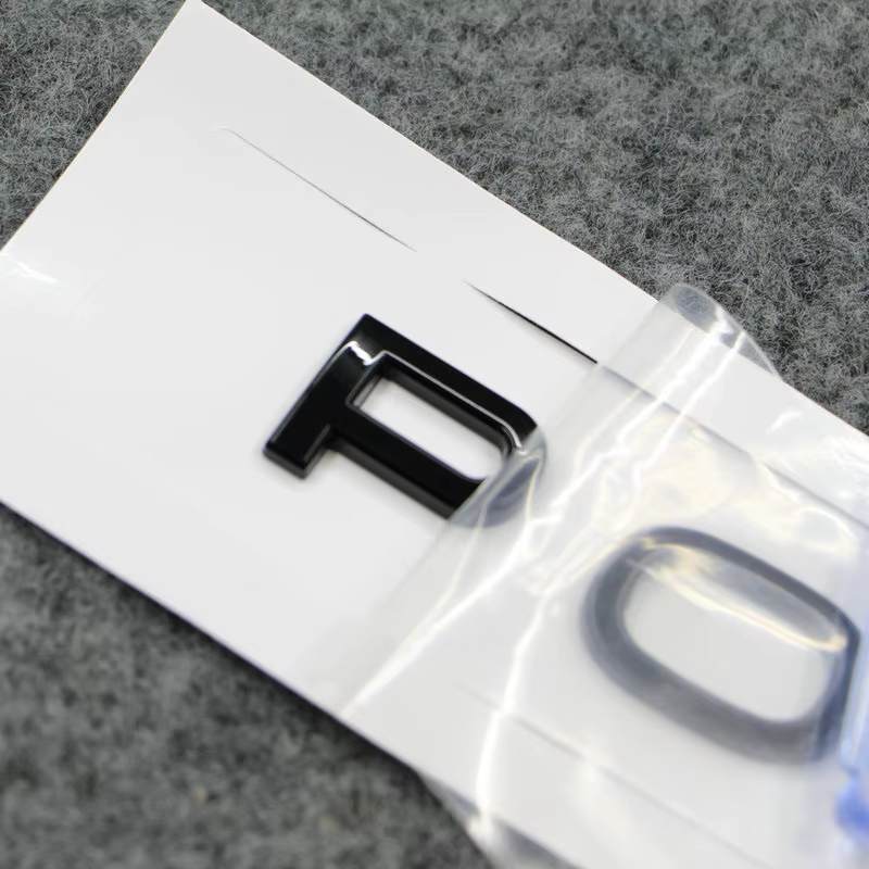 Appliquer au NOUVEAU Polo Marque arrière Étiquette de bagage Logo lettré Noir brillant