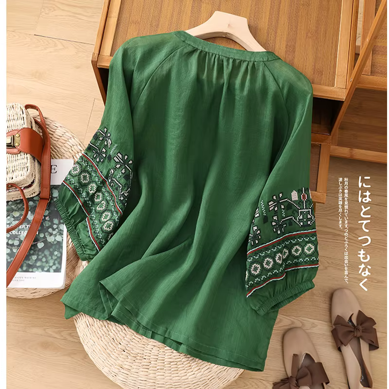 Chemise à col rond brodée en coton et lin pour femme
