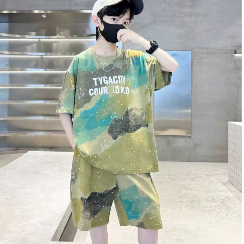 Costume de sport à manches courtes pour garçons