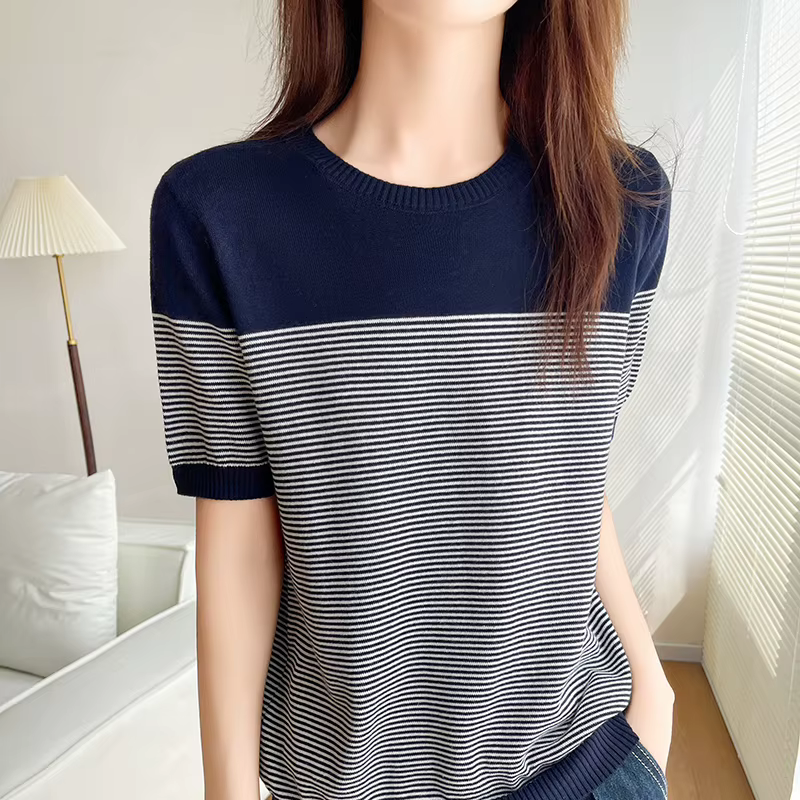 T-shirt rayé à manches courtes pour femmes