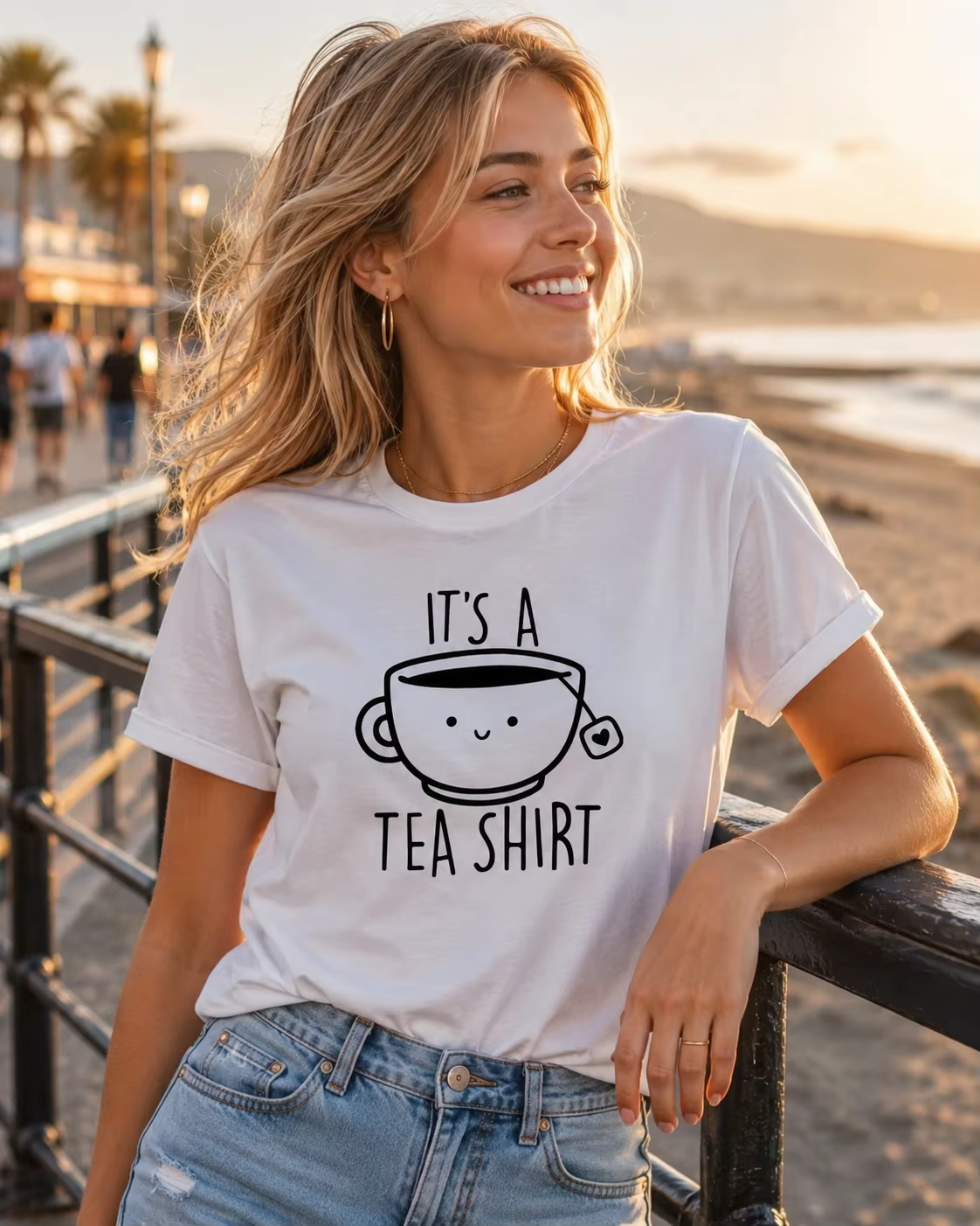 T-shirt décontracté pour femmes avec motif de dessin animé de tasse de thé imprimé avec l'inscription « It's A Tea