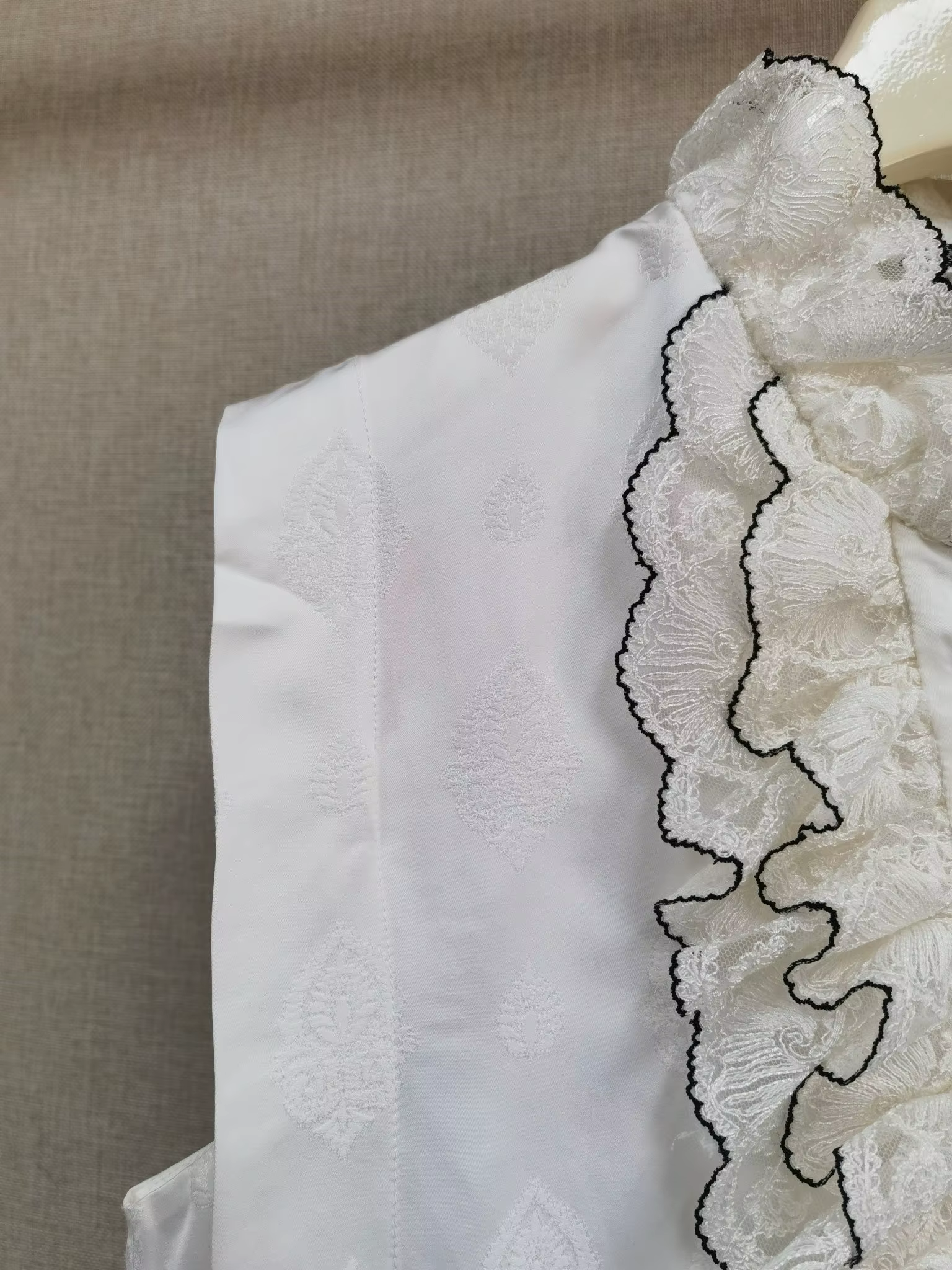 Nouvelle chemise d'été sans manches à col montant pour femme