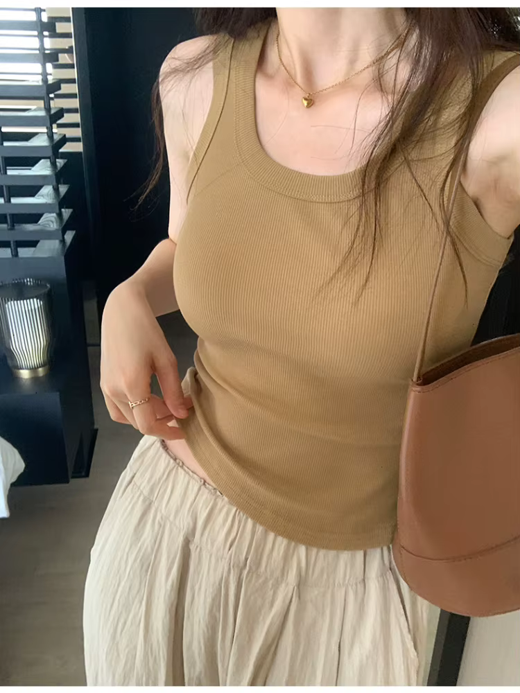 Débardeur doux 2026 pour femme – Tenue d'été moulante et sexy – Haut tricoté sans manches pour l'extérieur