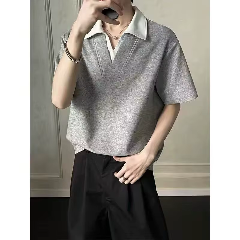 Polo ample col en V style américain pour homme – T-shirt décontracté d'été à manches courtes en polyester – Tendance jeune