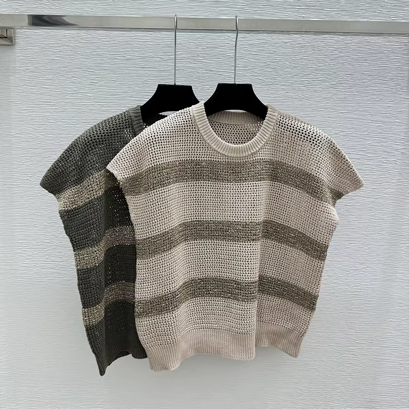 Haut court en tricot ajouré rayé à blocs de couleurs