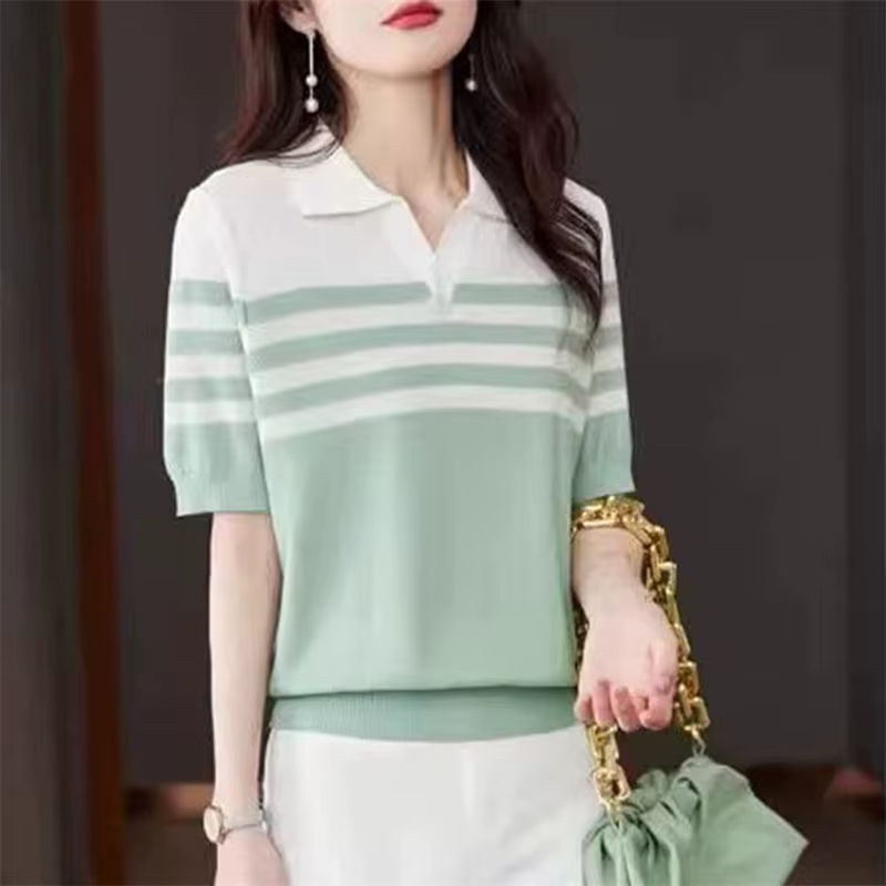 T-shirt à col polo pour femme