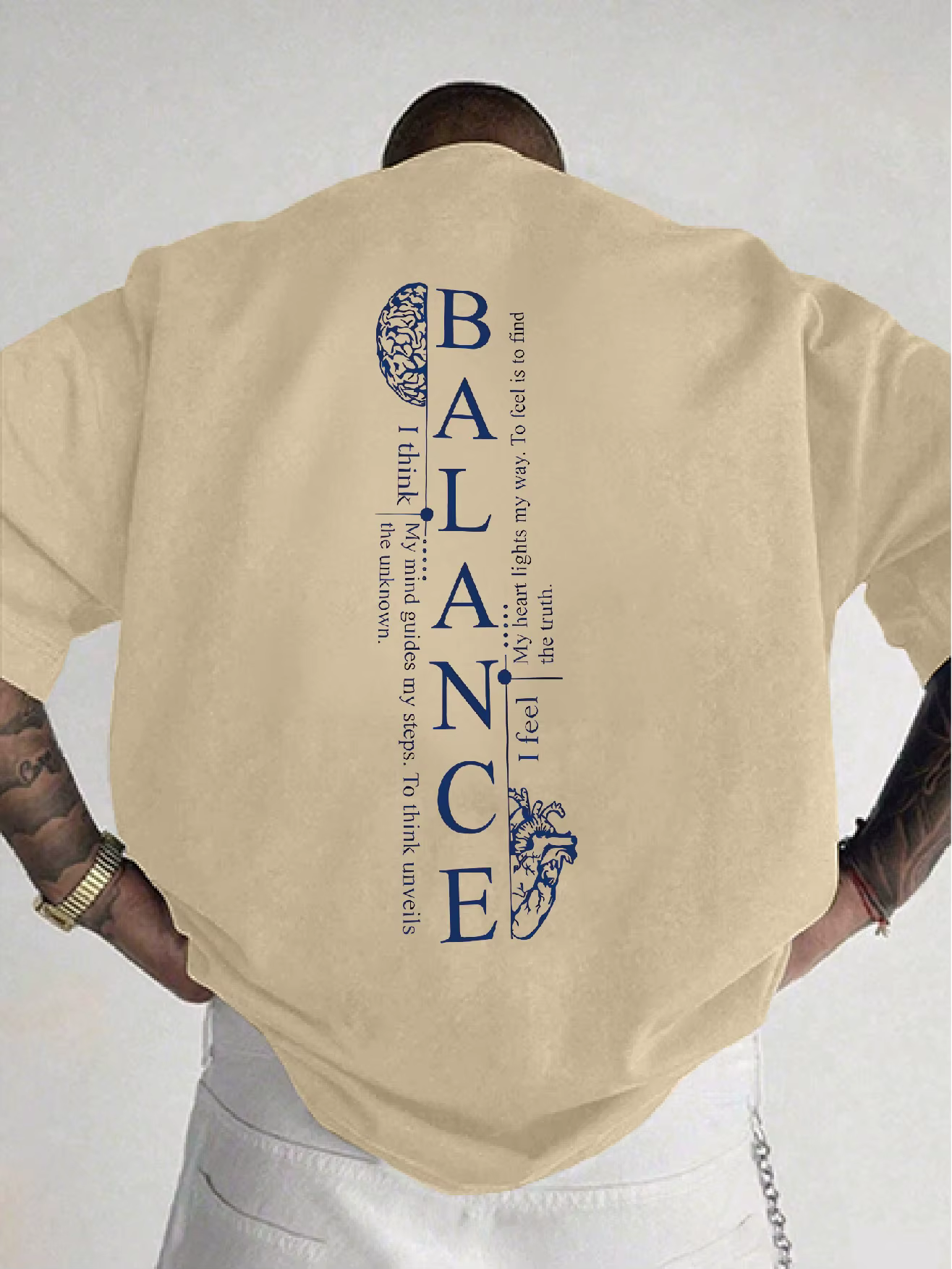 T-shirt bleu simple à manches longues avec slogan spirituel "BALANCE" imprimé