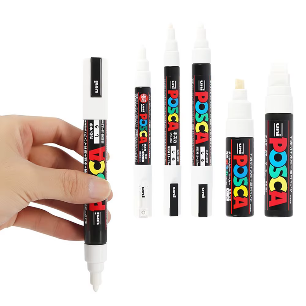 Marqueurs acryliques blancs UNI POSCA du Japon