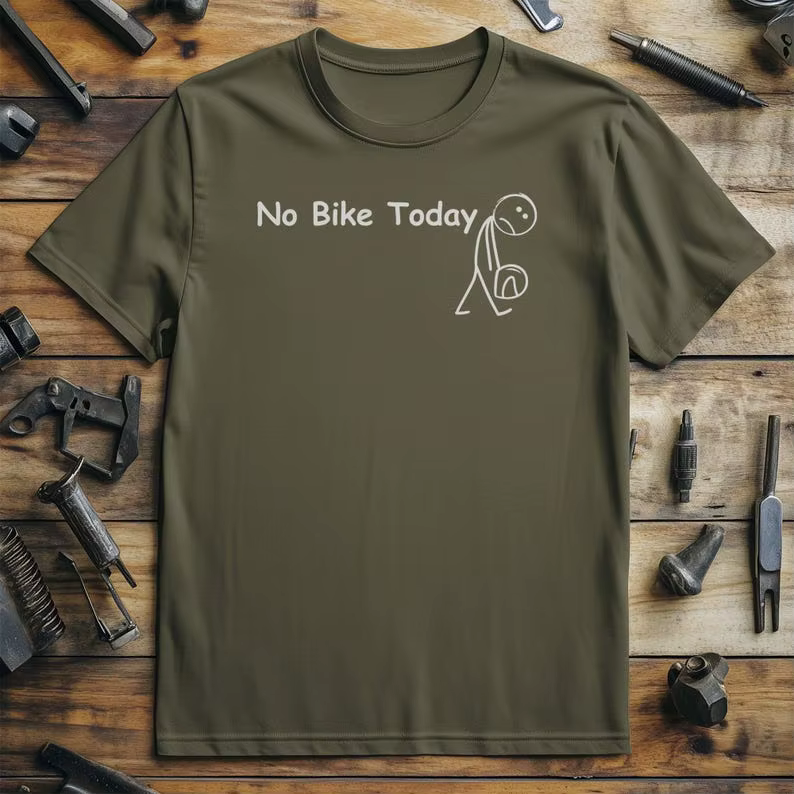 Pas de vélo aujourd'hui 2 T-Shirt moto et tête d'essence