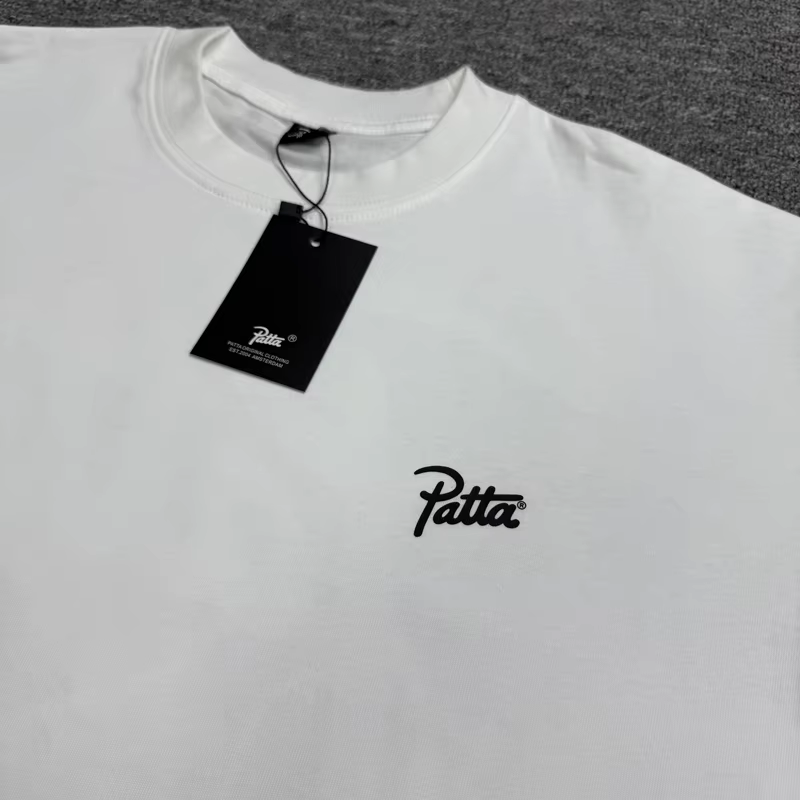 T-shirt classique Patta 26SS Nouvelle Collection – Homme/Femme – Coton ample décontracté – Imprimé lettres PATTA noir et blanc – Manches courtes