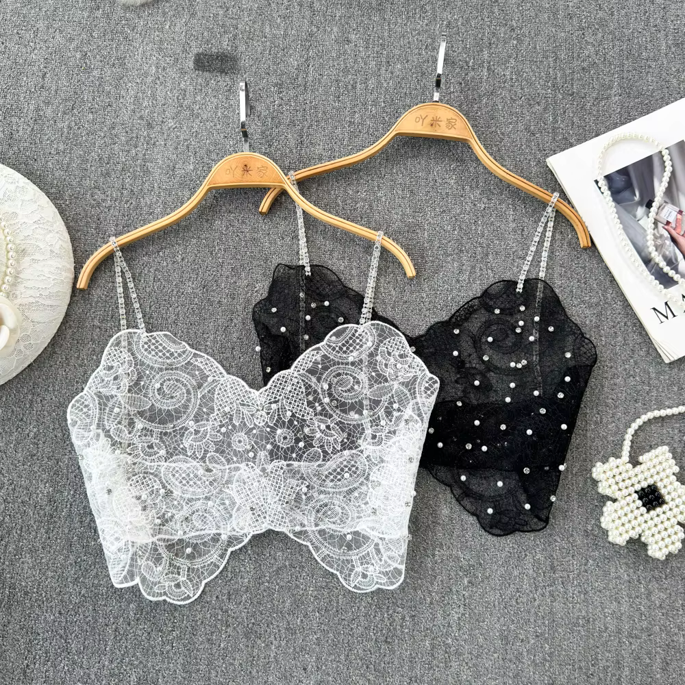 Haut court en dentelle transparente pour femme