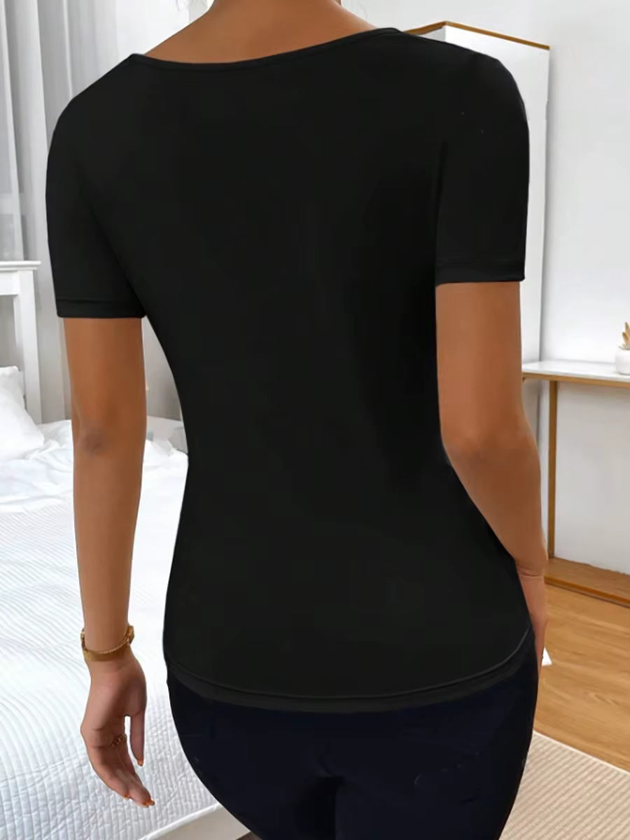 T-shirt pour femme à col asymétrique