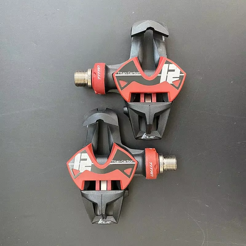 Pédales de route en carbone ultra légères 165g avec crampons pédales de vélo pour le cyclisme