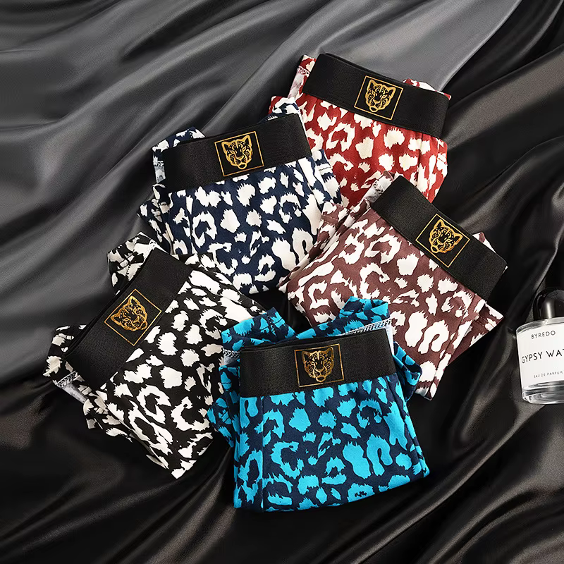 Boxer léopard avec pochette en U pour homme