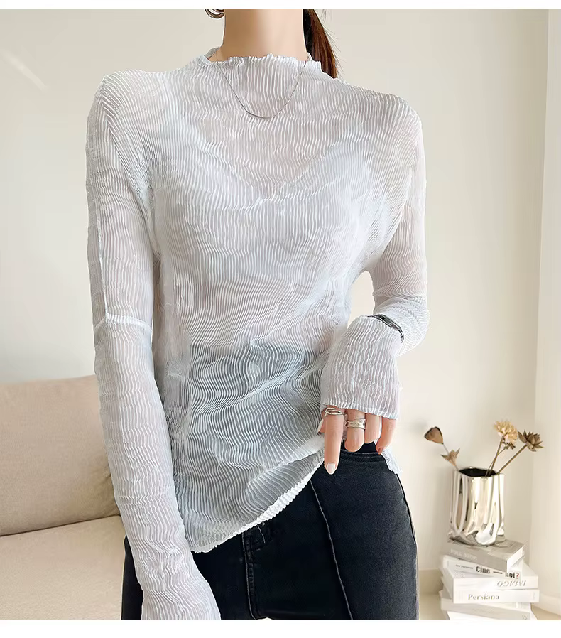 Haut plissé ultra-fin Miyake