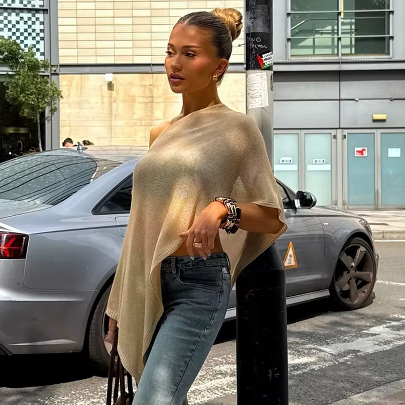 Poncho en tricot transparent pour femmes