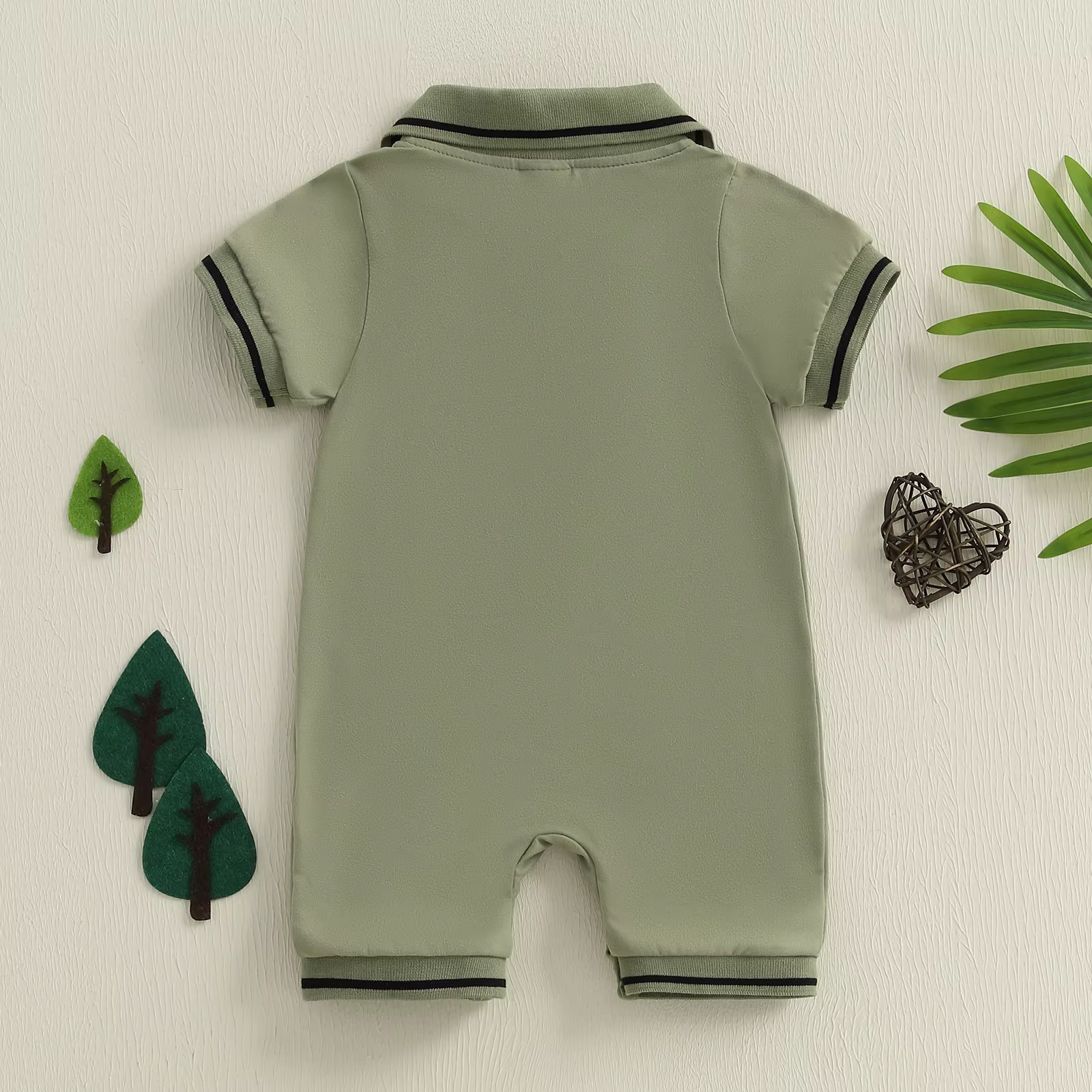 Barboteuse à manches courtes pour bébé garçon