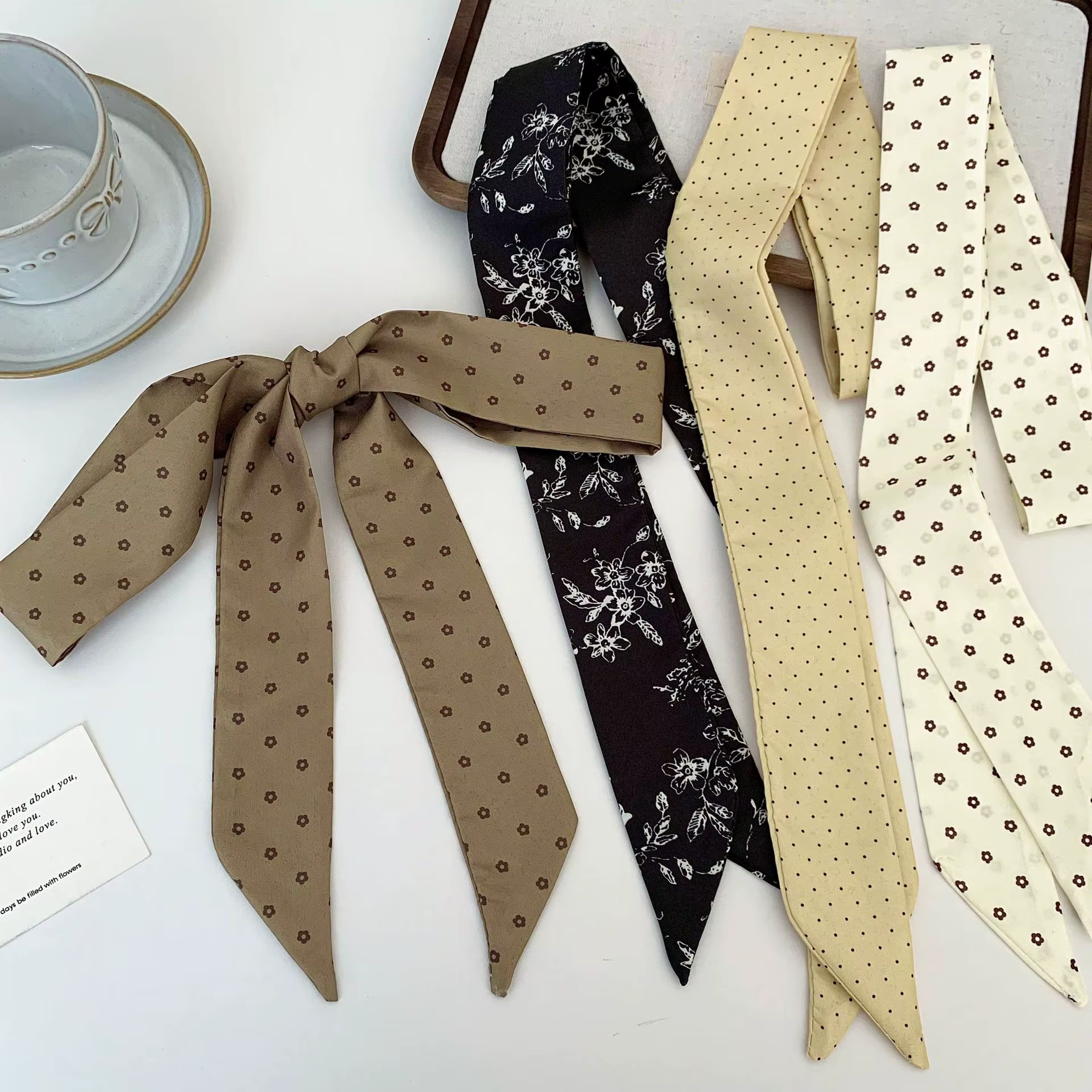 Écharpe à pois : élégante et sophistiquée pour femme