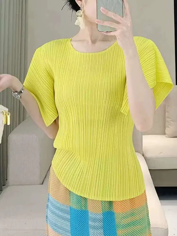 LANMREM 2025 été haut plissé femmes décontracté couleur unie Simple mode col rond manches courtes fendu pli T-shirt 2DB2634