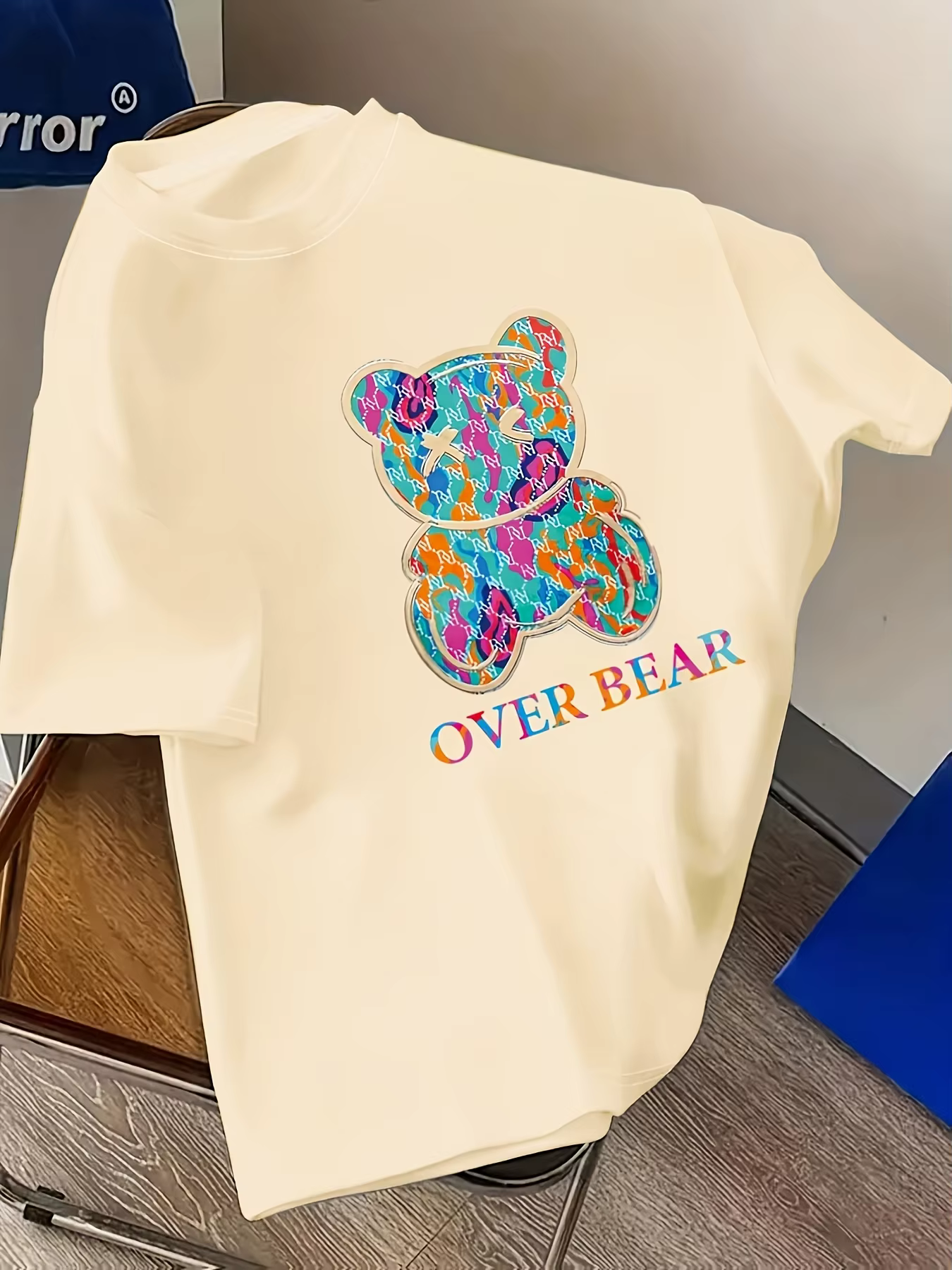T-shirt pour homme en coton 100% doux de qualité supérieure avec imprimé ours graffiti coloré "Over Bear"